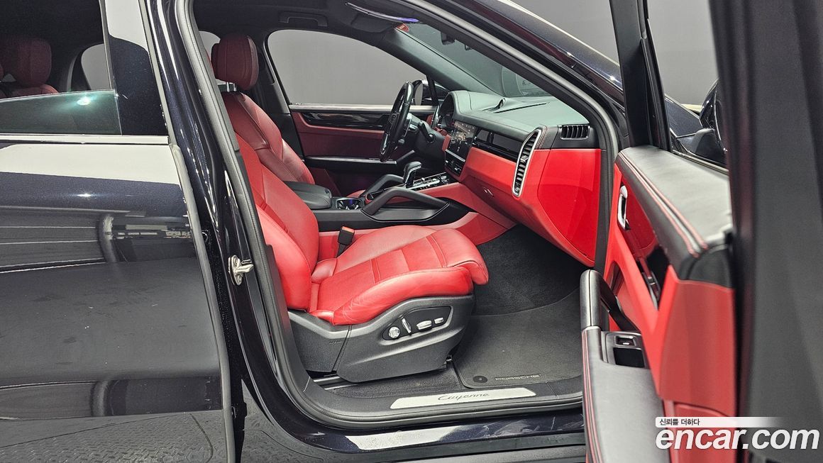 Porsche Cayenne 2021