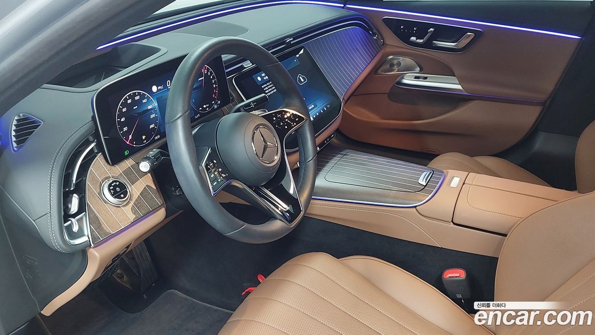 Mercedes-Benz E-Class 2025