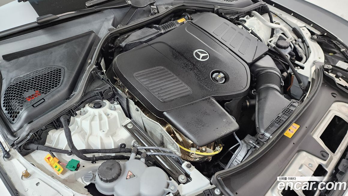 Mercedes-Benz E-Class 2025