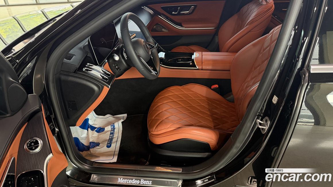 Mercedes-Benz S-Class 2023