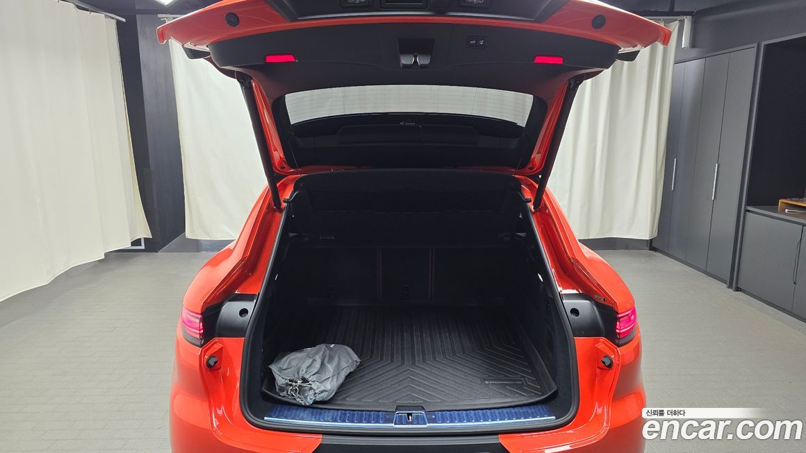 Porsche Cayenne 2020