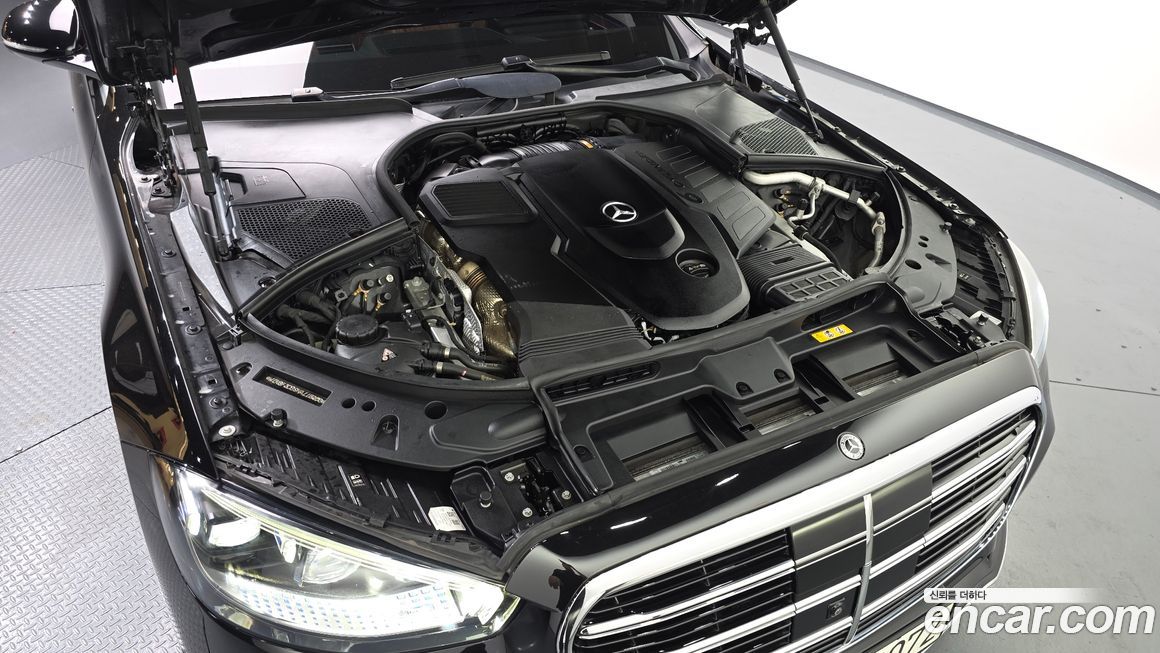 Mercedes-Benz S-Class 2022