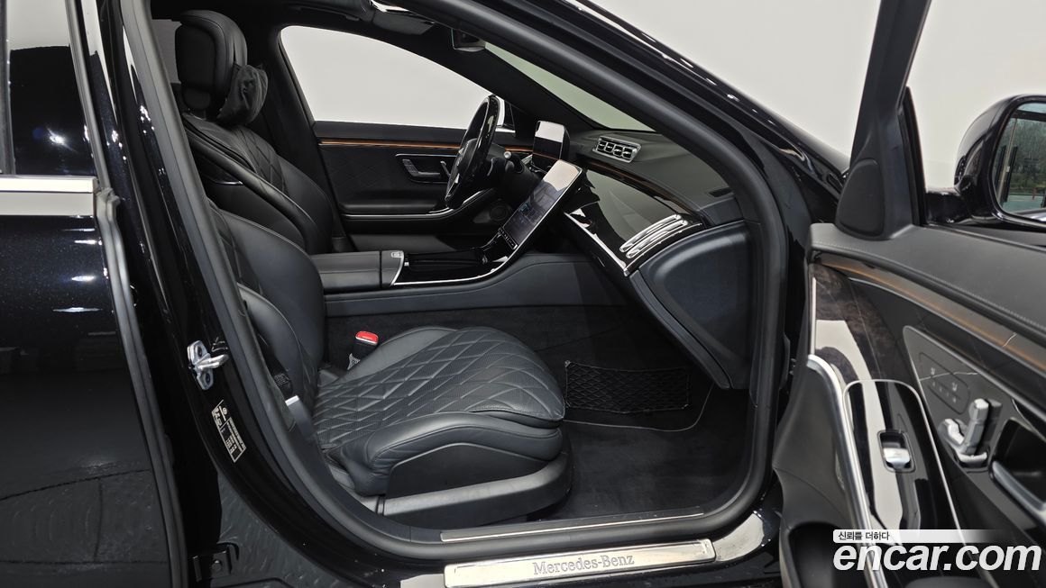 Mercedes-Benz S-Class 2021