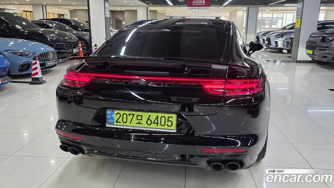 Porsche Panamera 2020