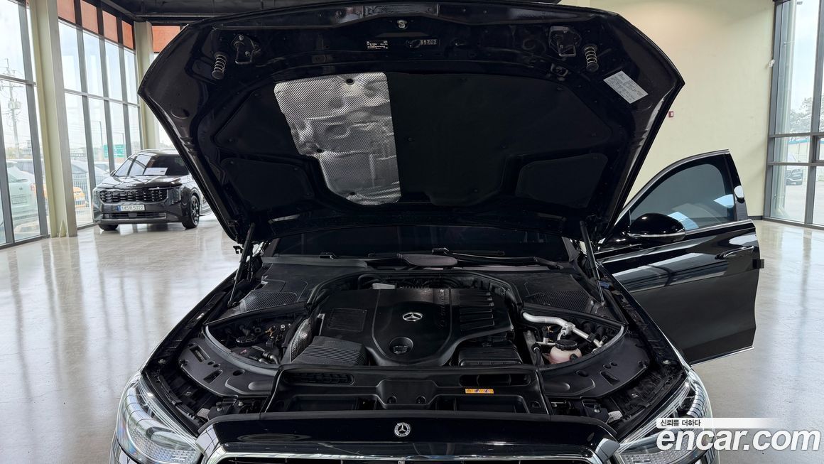 Mercedes-Benz S-Class 2023