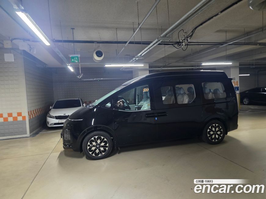 Hyundai Staria 2025