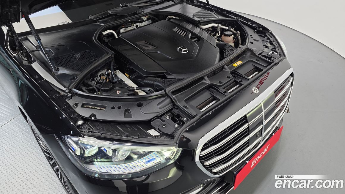 Mercedes-Benz S-Class 2021