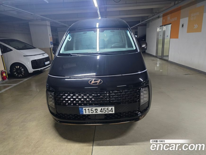 Hyundai Staria 2025