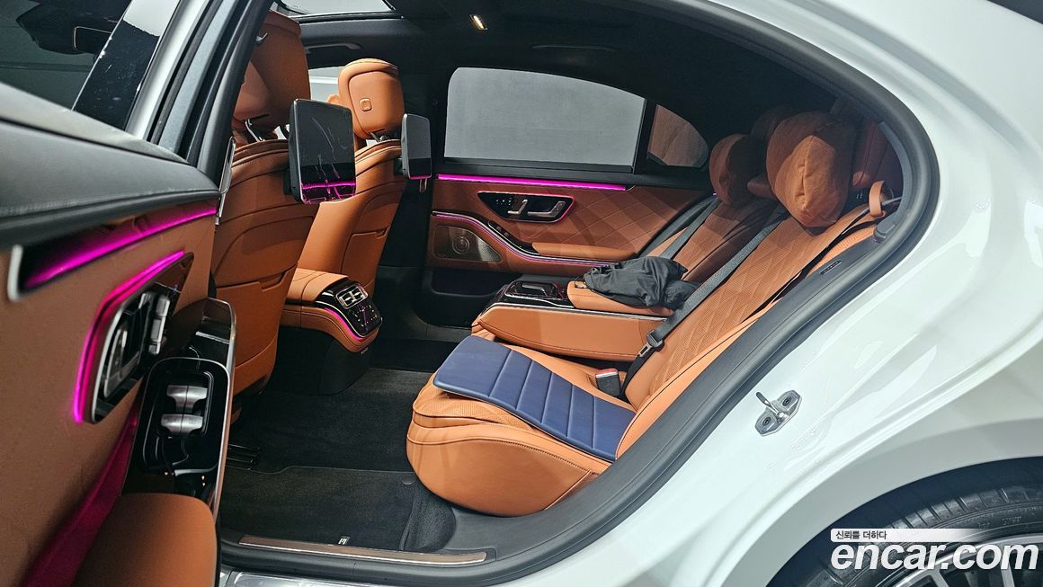 Mercedes-Benz S-Class 2025