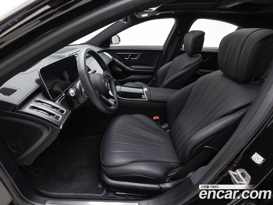 Mercedes-Benz S-Class 2025
