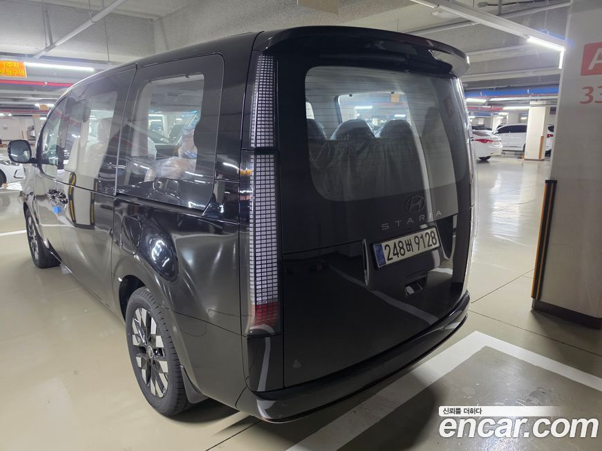 Hyundai Staria 2025
