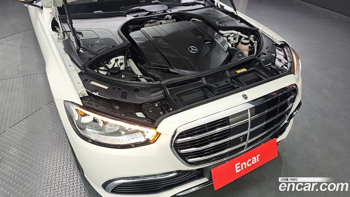 Mercedes-Benz S-Class 2022