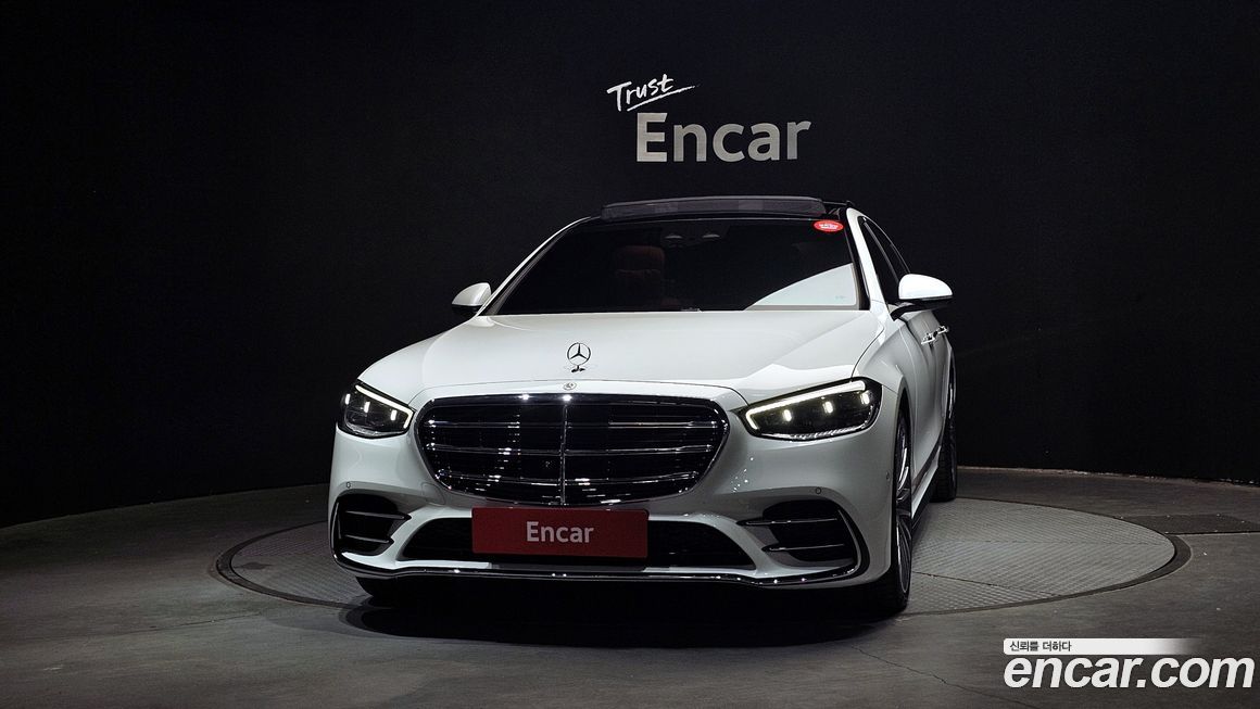Mercedes-Benz S-Class 2025