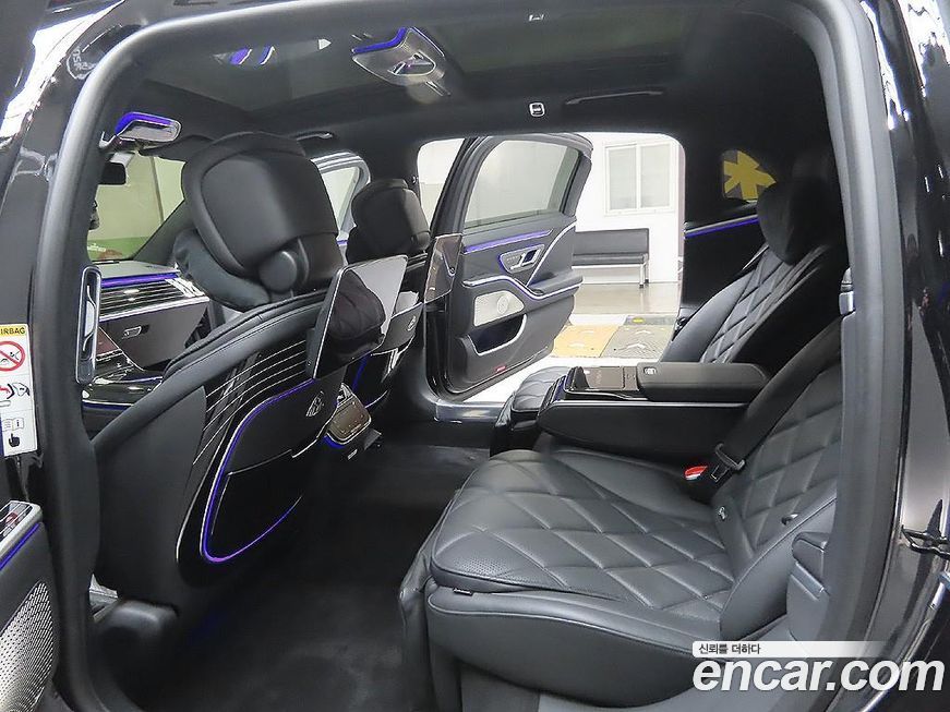 Mercedes-Benz S-Class 2024