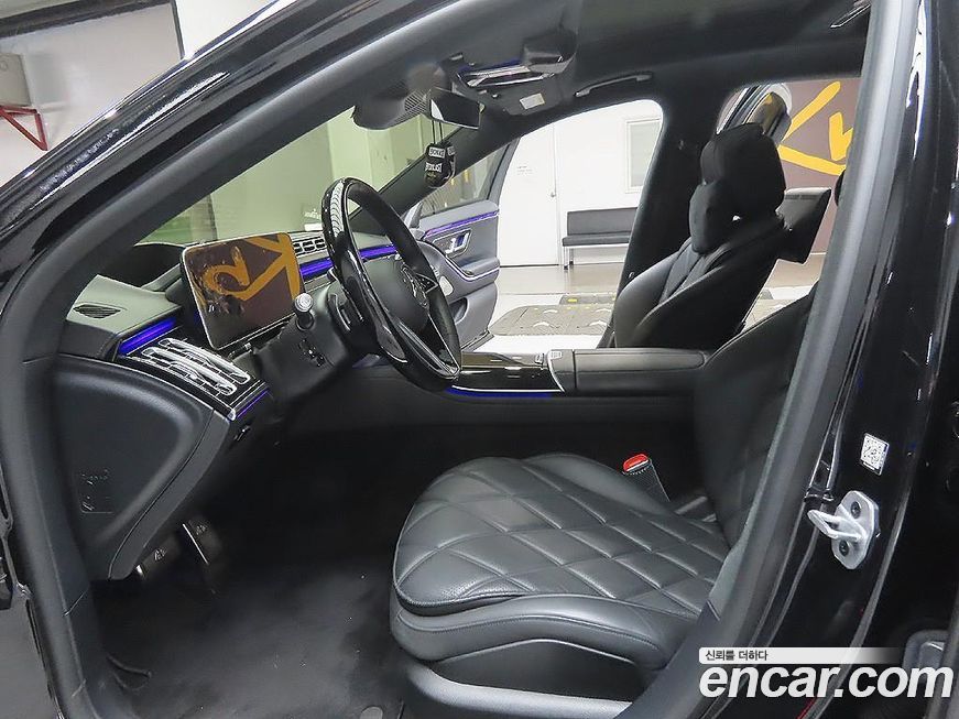 Mercedes-Benz S-Class 2024