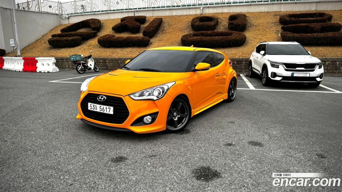 Hyundai Veloster 2013