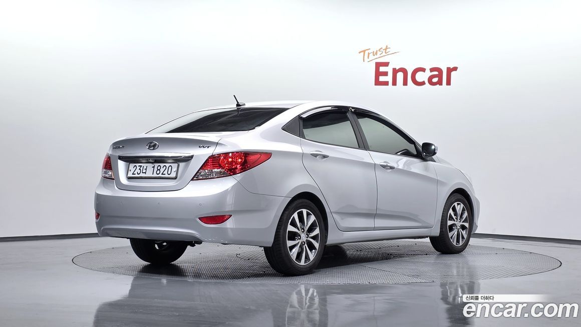 Hyundai Accent 2014