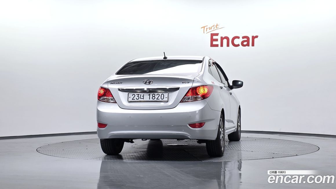 Hyundai Accent 2014