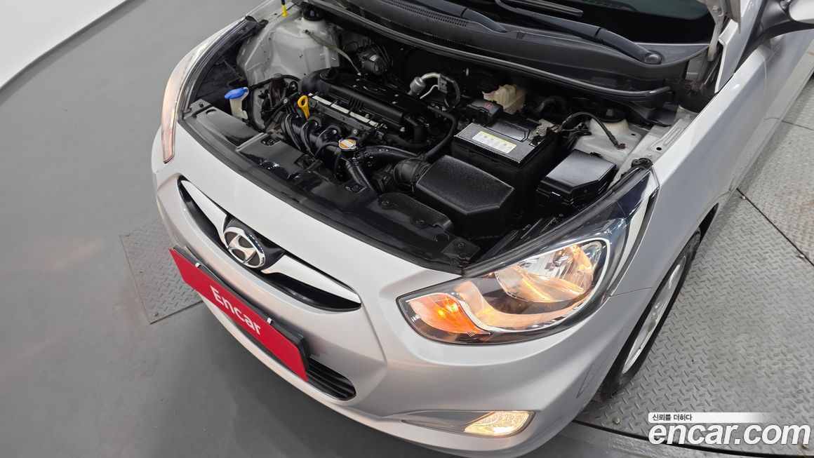 Hyundai Accent 2011