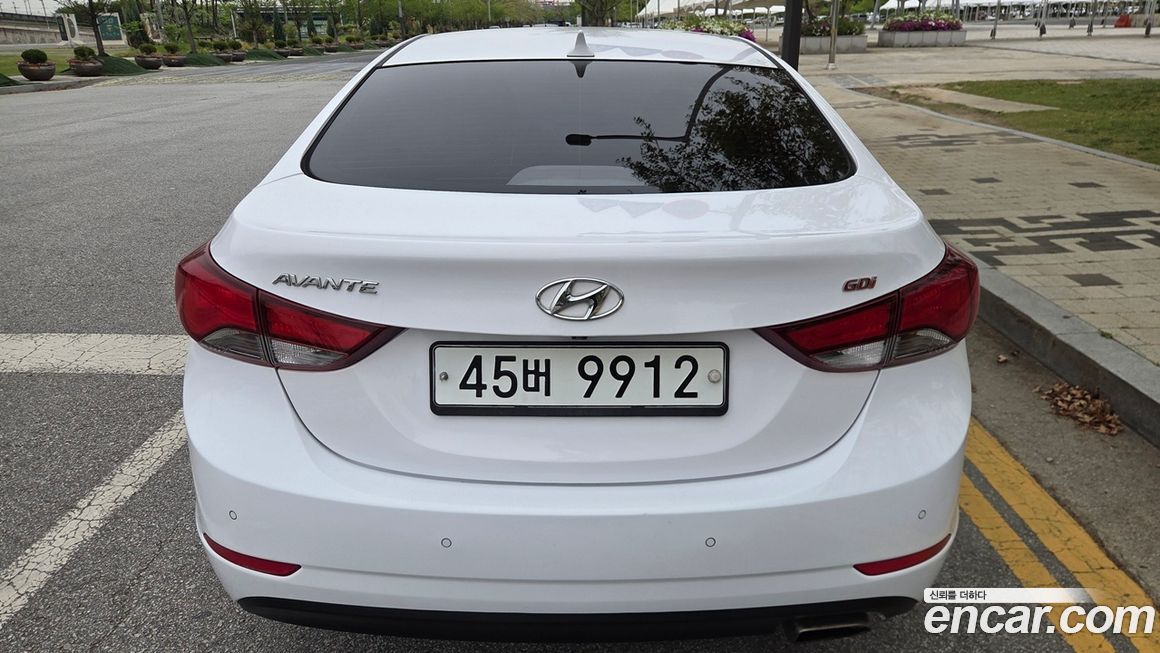Hyundai AVANTE 2016