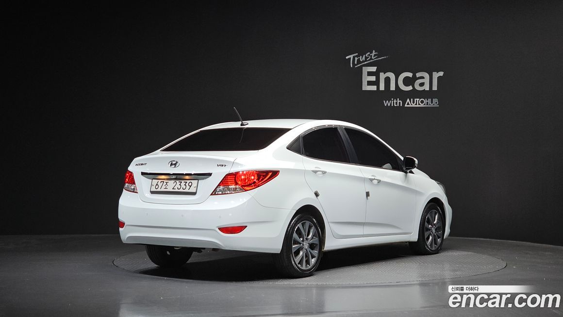 Hyundai Accent 2014