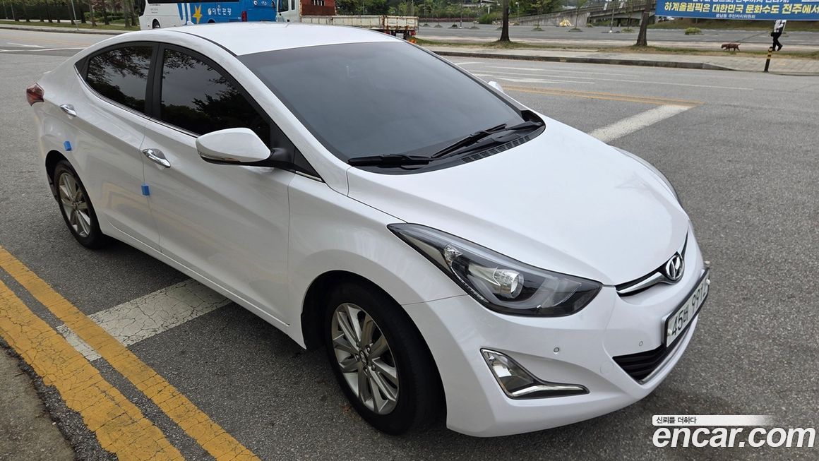Hyundai AVANTE 2016