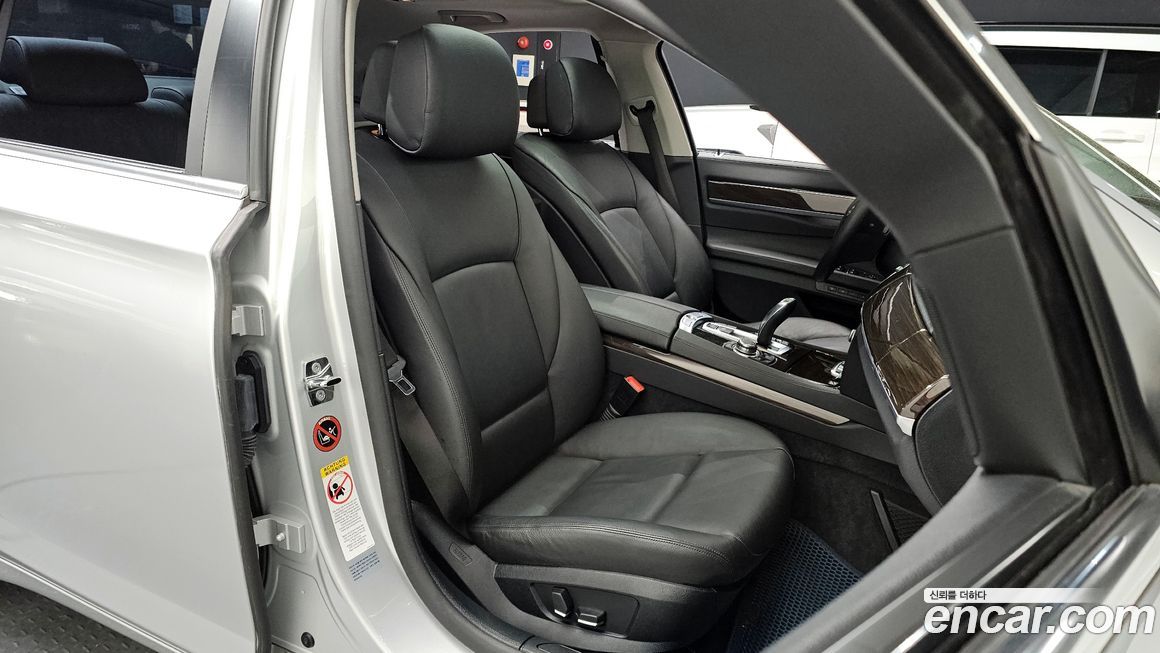 BMW 7-Series 2009