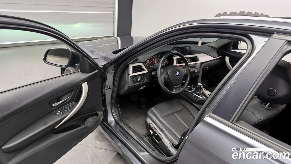 BMW 3-Series 2015