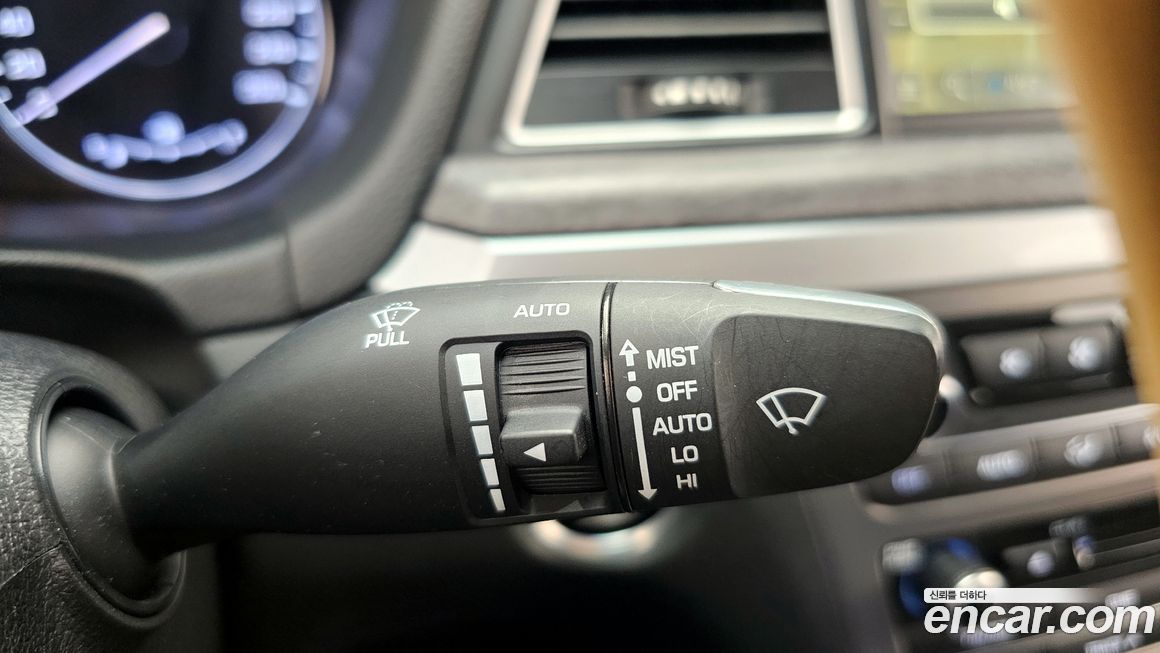 Hyundai Genesis 2015