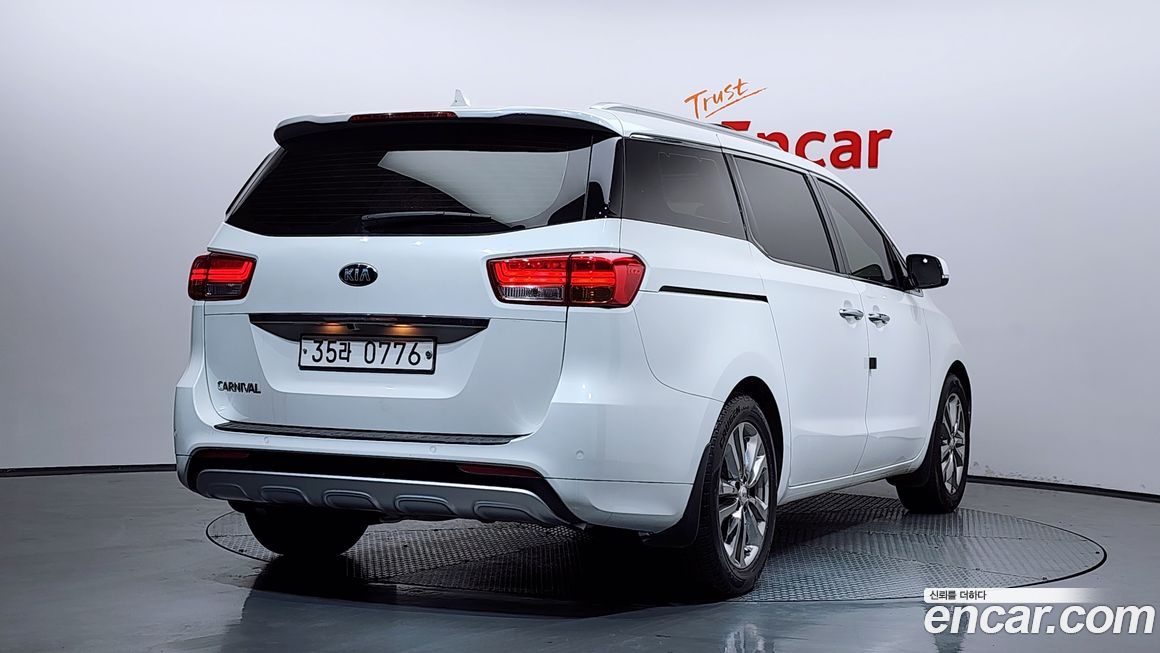 Kia Canival 2016