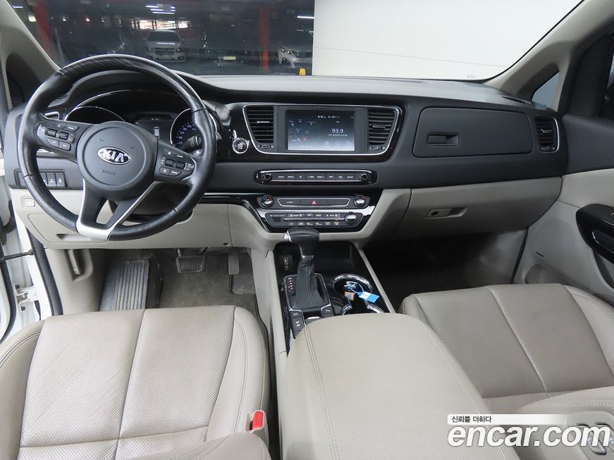 Kia Canival 2019