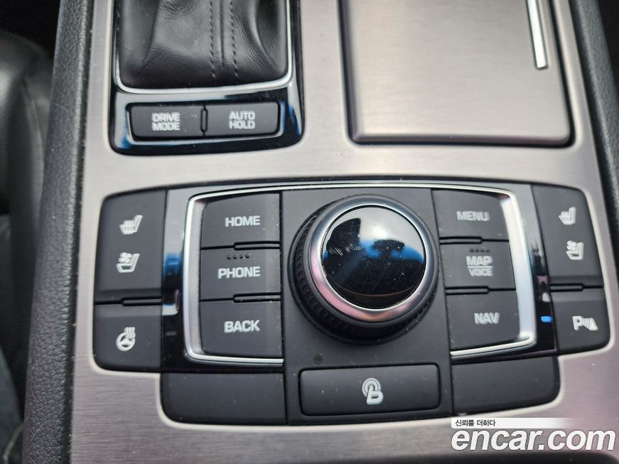 Hyundai Genesis 2016