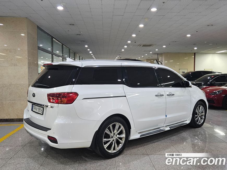 Kia Canival 2019