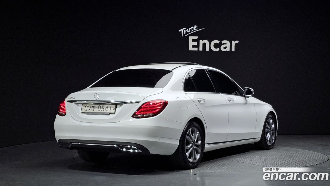 Mercedes-Benz C-Class 2016
