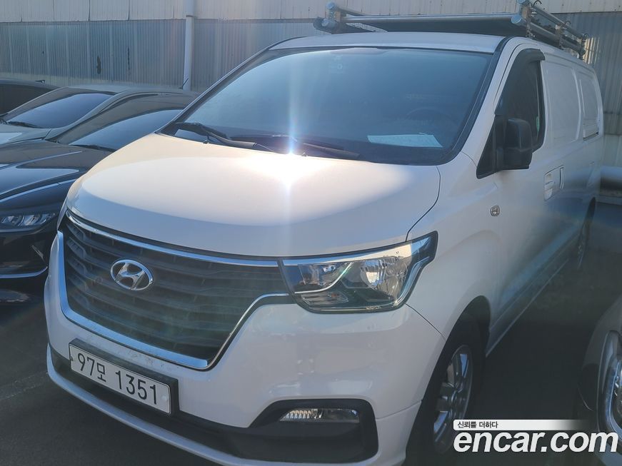 Hyundai Starex 2019