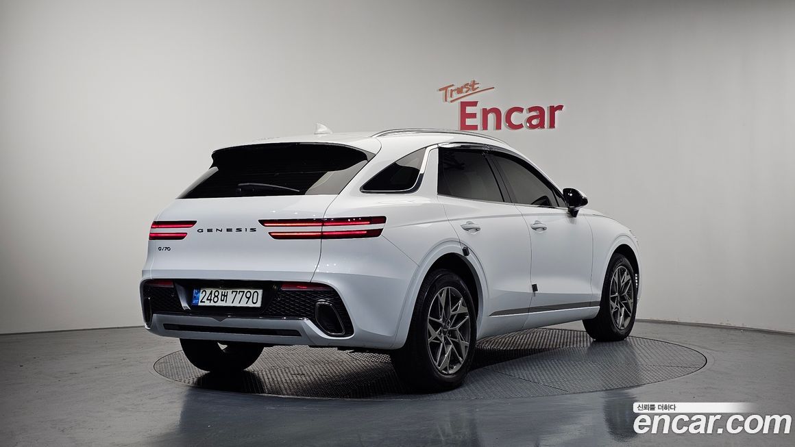 Genesis GV70 2022
