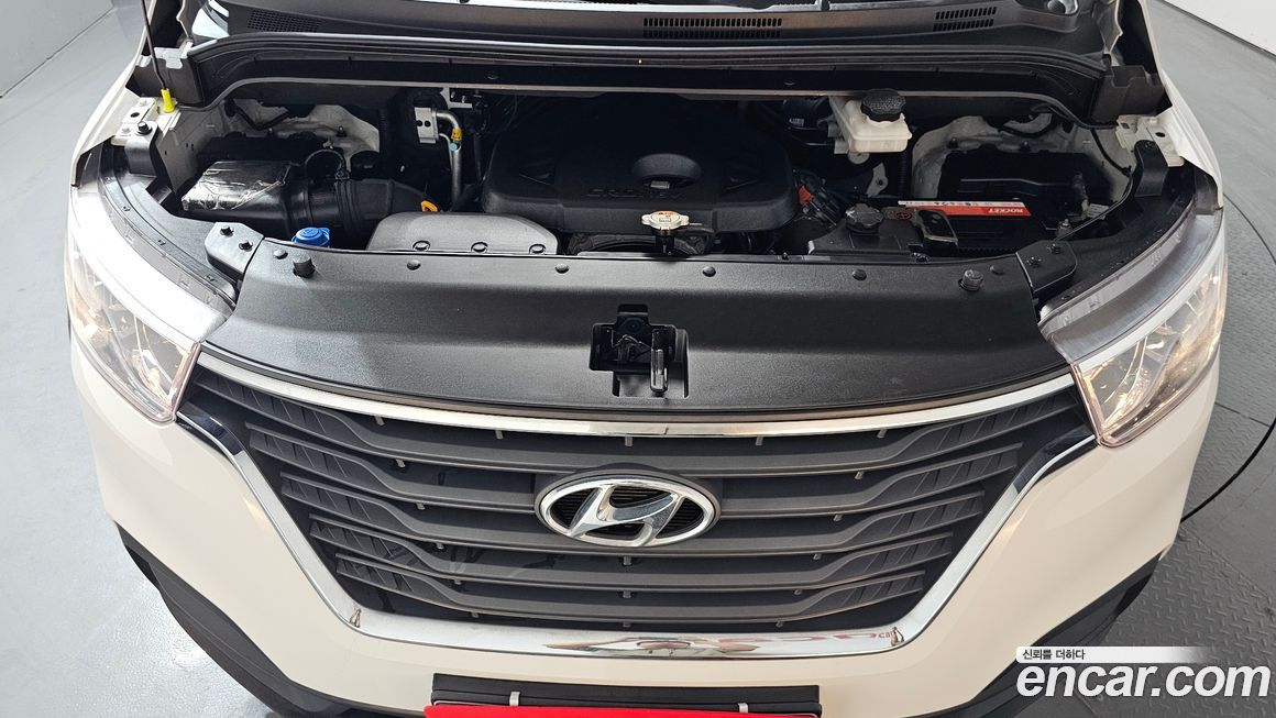 Hyundai Starex 2019