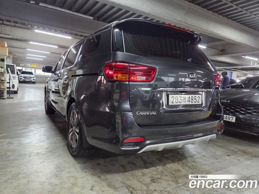 Kia Canival 2020