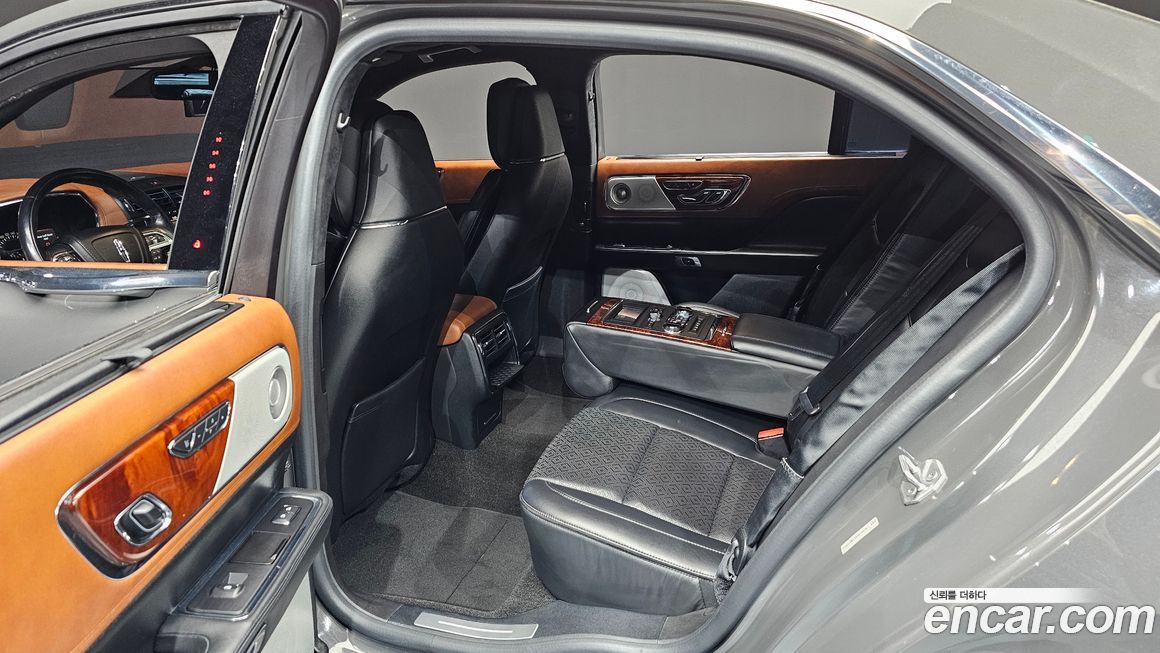 Lincoln Continental 2019