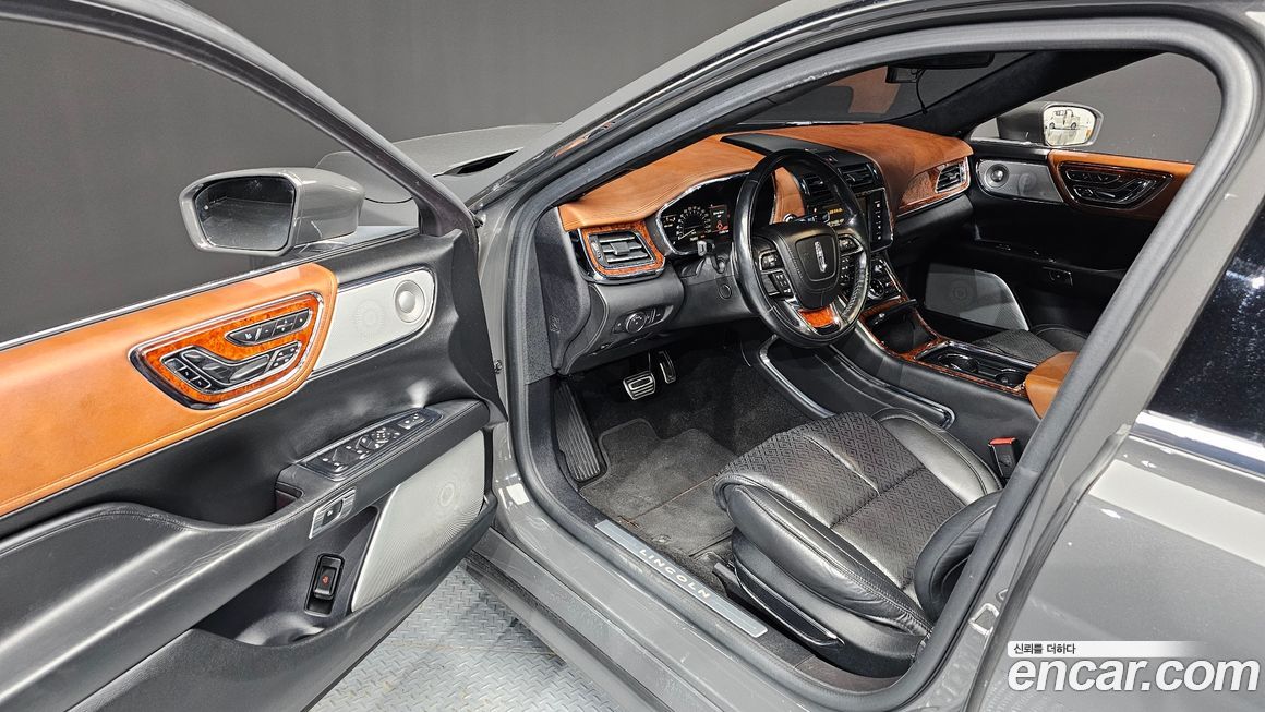 Lincoln Continental 2019