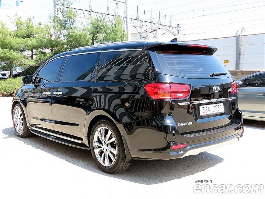 Kia Canival 2019