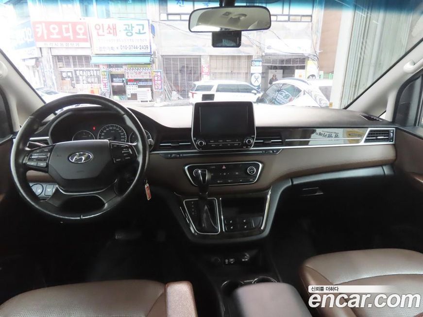 Hyundai Starex 2018