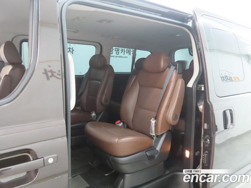 Hyundai Starex 2018