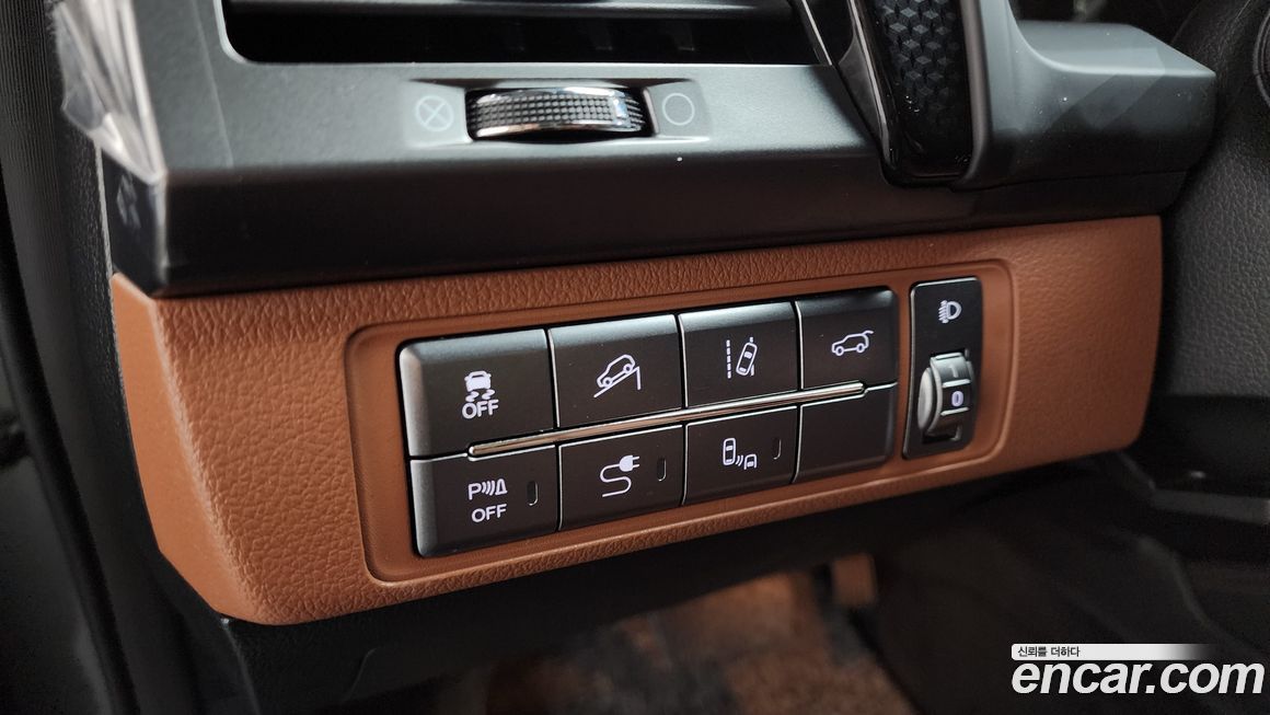 KG_Mobility_Ssangyong Rexton 2020