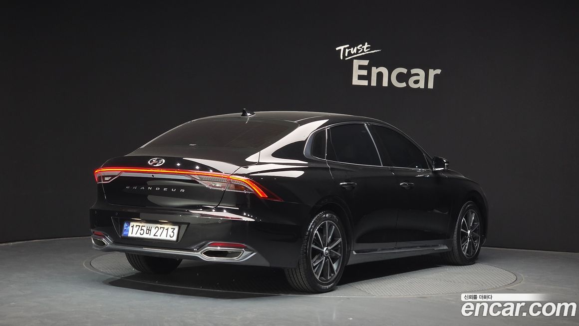 Hyundai Grandeur 2022