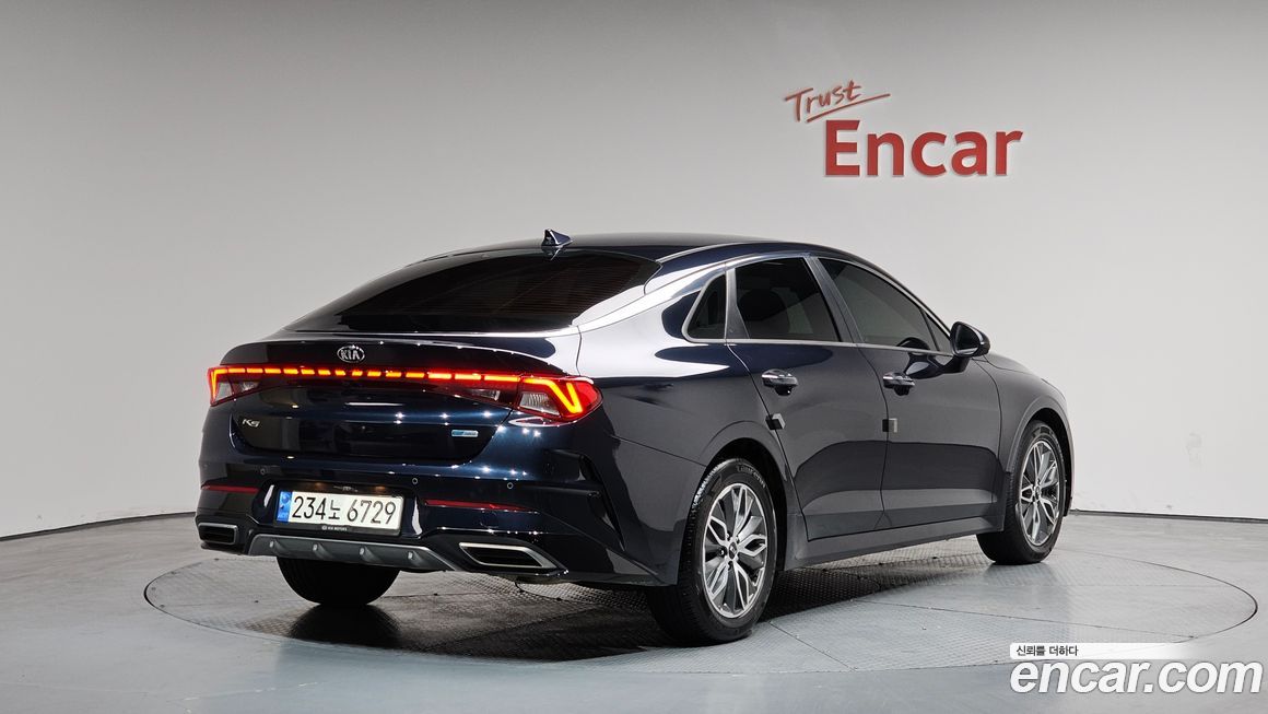 Kia K5 2021