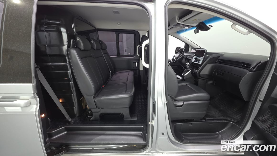 Hyundai Staria 2022
