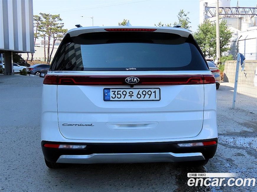 Kia Canival 2021