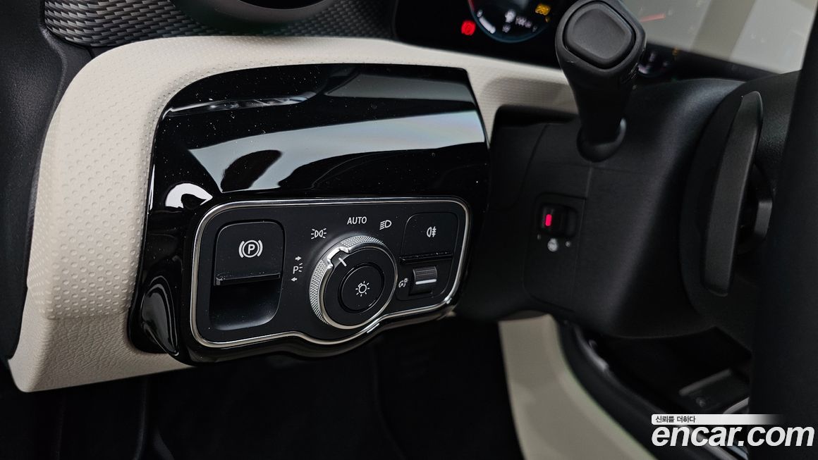 Mercedes-Benz A-Class 2021