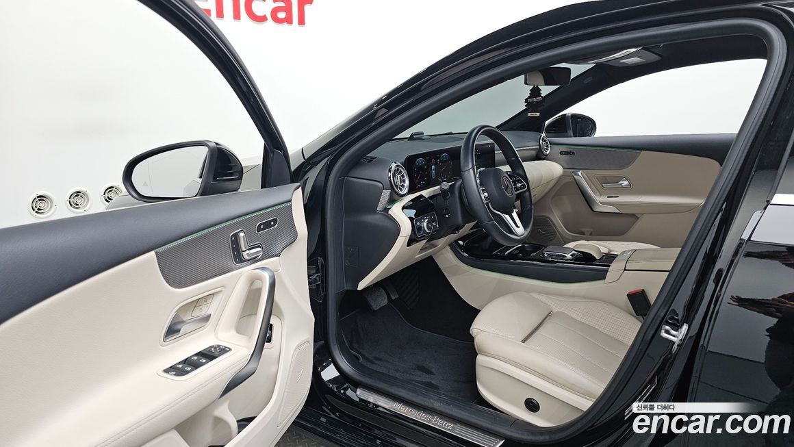 Mercedes-Benz A-Class 2021